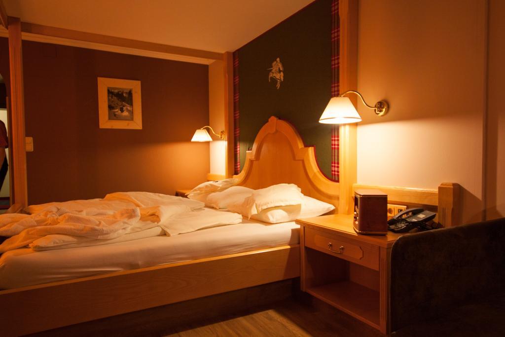 Hotel "Zum Ritter" 탄하임 외부 사진